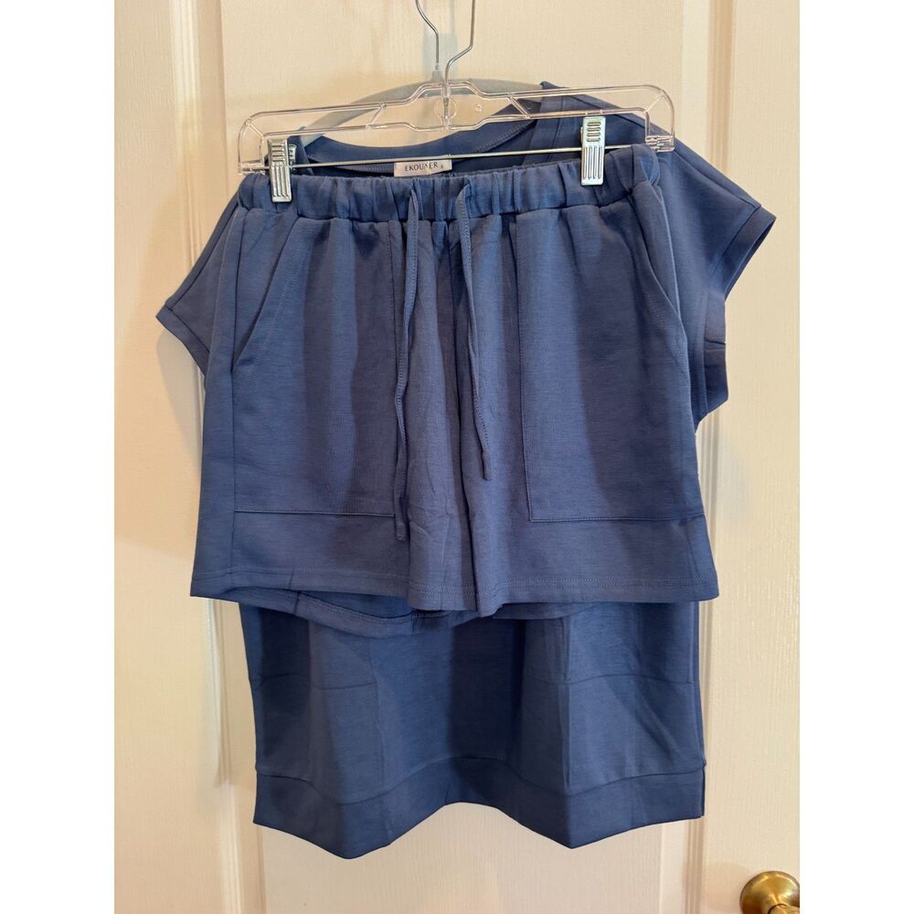 NWT Ekouaer 2 Piece Lounge Set Crewneck Cap Sleeve Top & Pockets Shorts Blue S